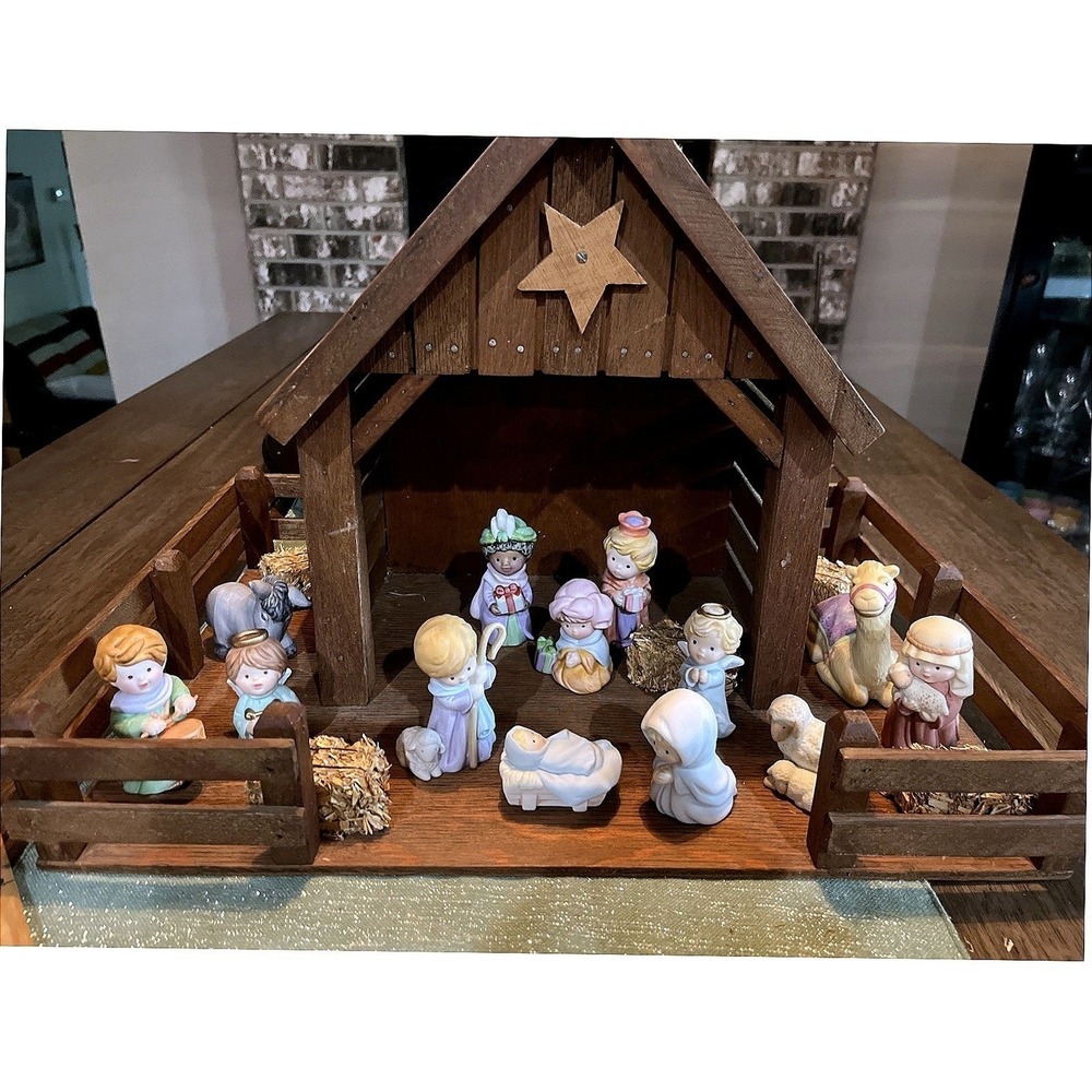 Avon 13 Piece Heavenly Blessings Nativity Set 1986 Figures With Boxes w Manger
